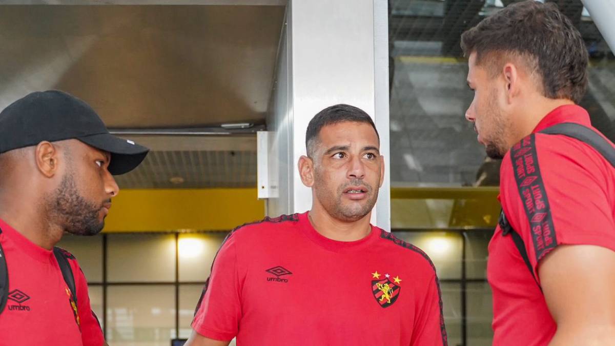 Sem Sabino, Sport encerra preparação e segue viagem para duelo contra o Ceará, pela Série B