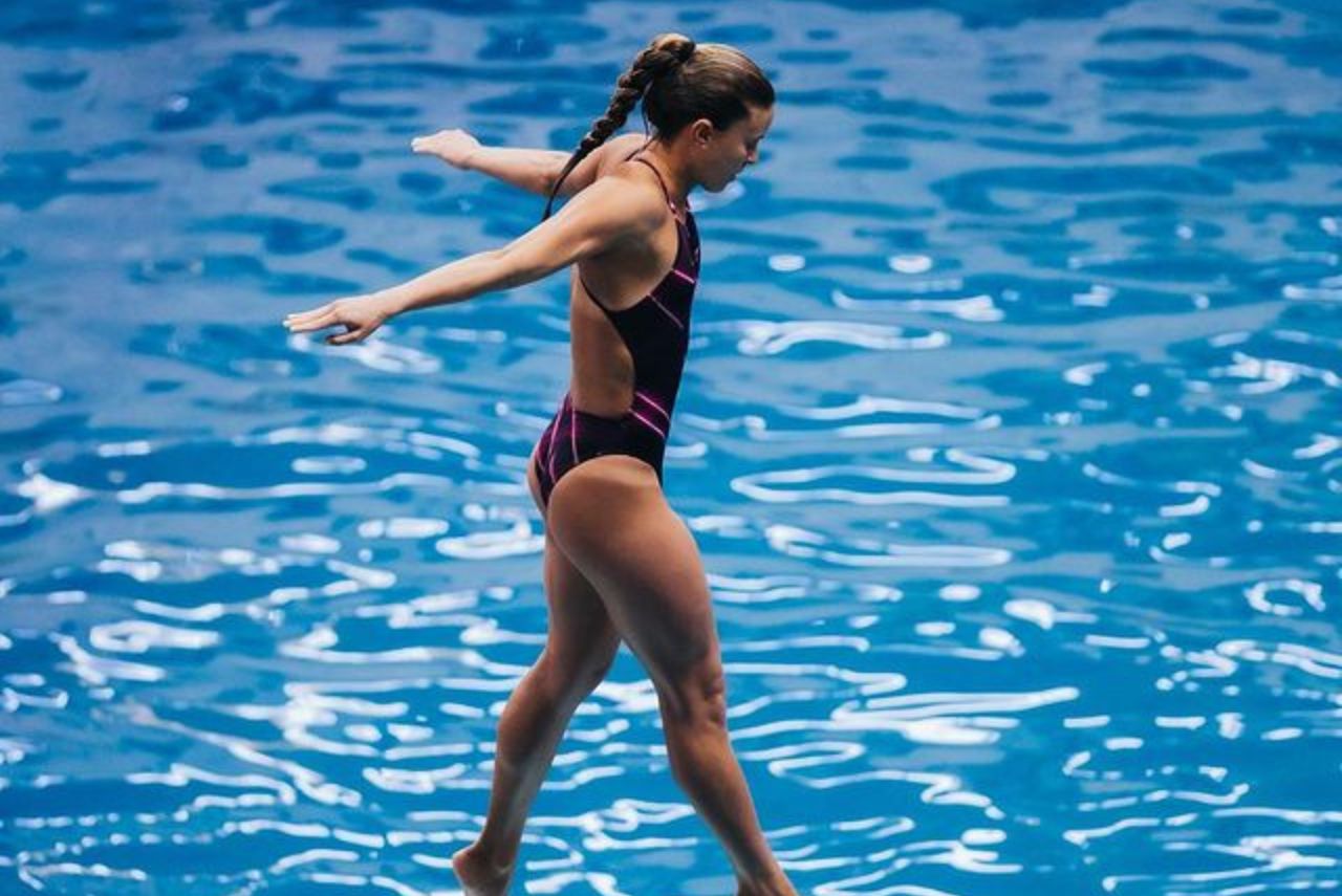 Paraibana Luana Lira competing at the 2022 World Diving Championship