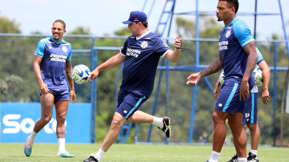 Passe, finalização e tático: Bahia faz terceiro treino antes de confronto direto contra o Goiás