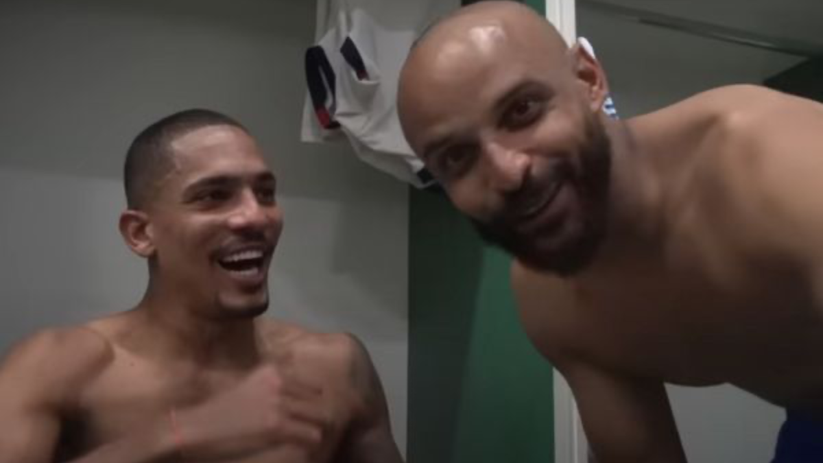 Após golaço de Gilberto em triunfo histórico do Bahia, Thaciano brinca: “Errou a batida”