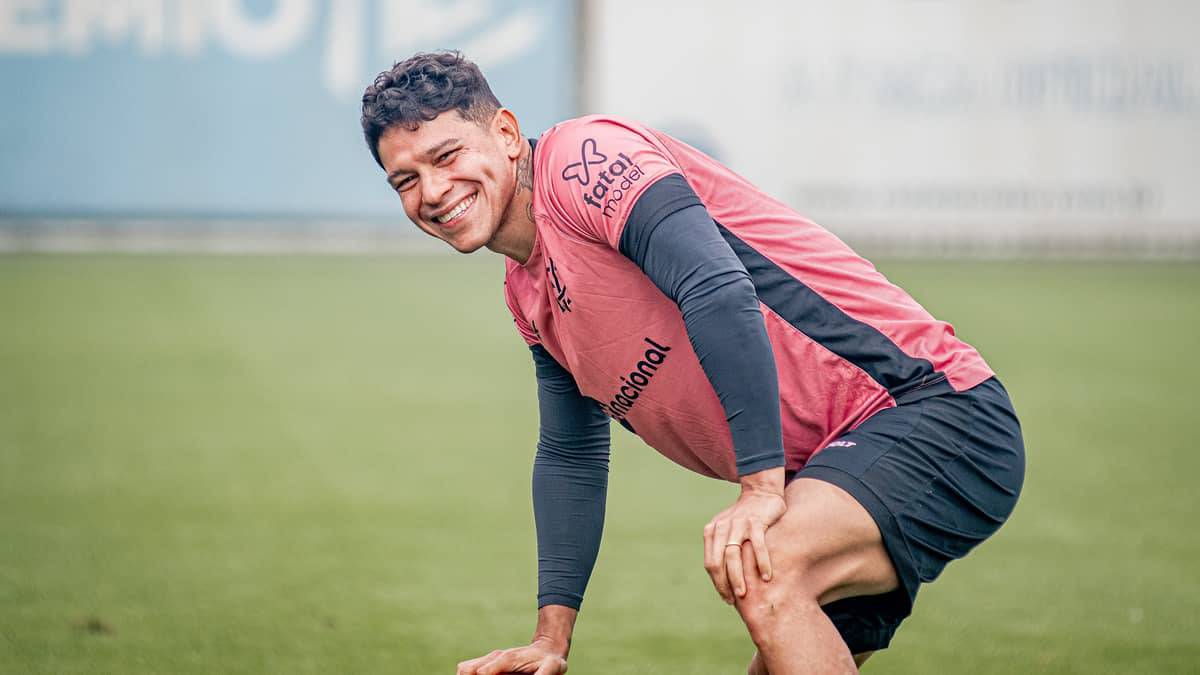 Liberados! Vitória terá retornos de Giovanni Augusto e Dionísio para reta final da Série B