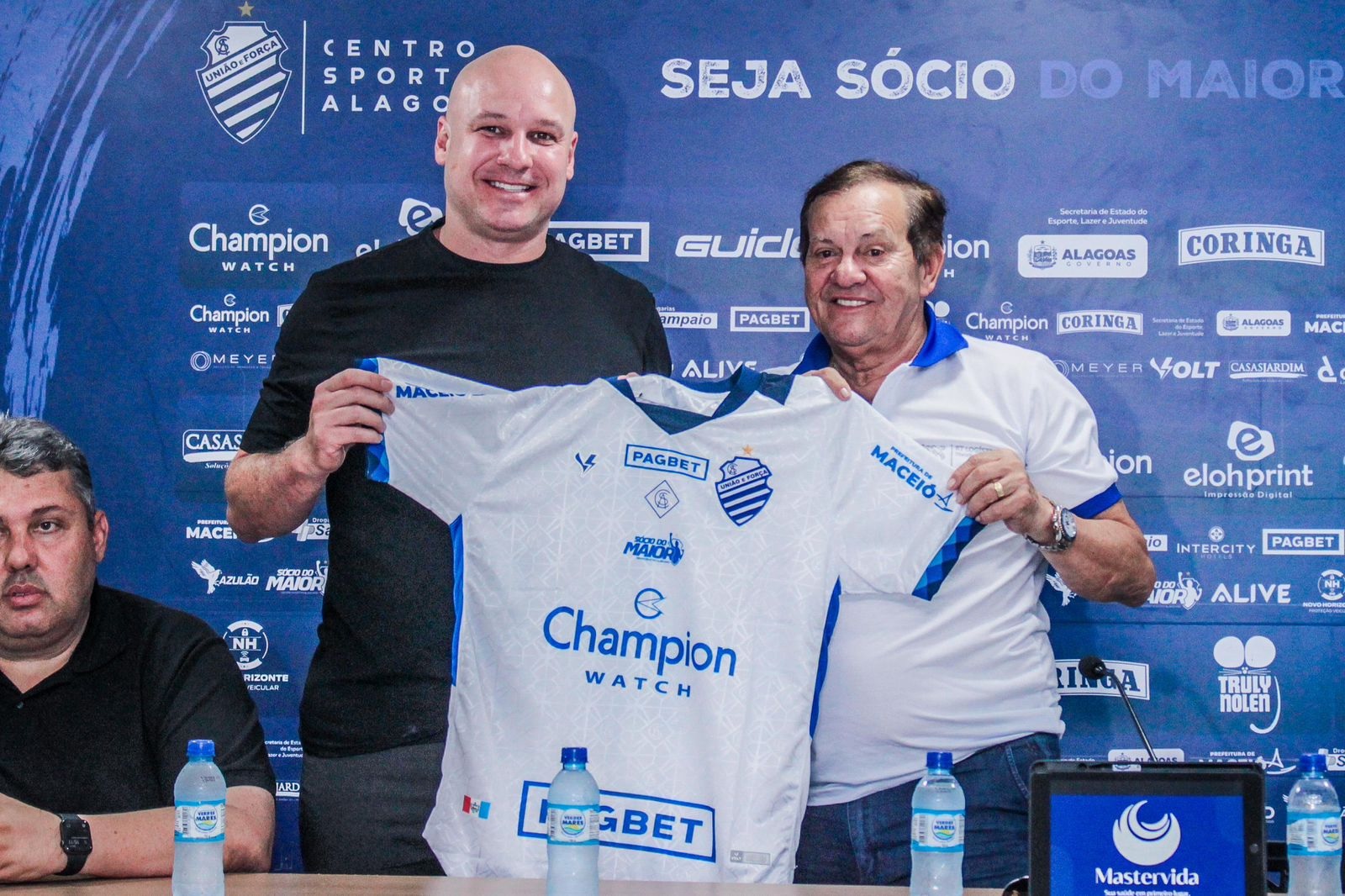 Rogério Corrêa diz que a Série C de 2024 será a mais difícil e ressalta o tamanho do CSA: “um dos maiores da competição”