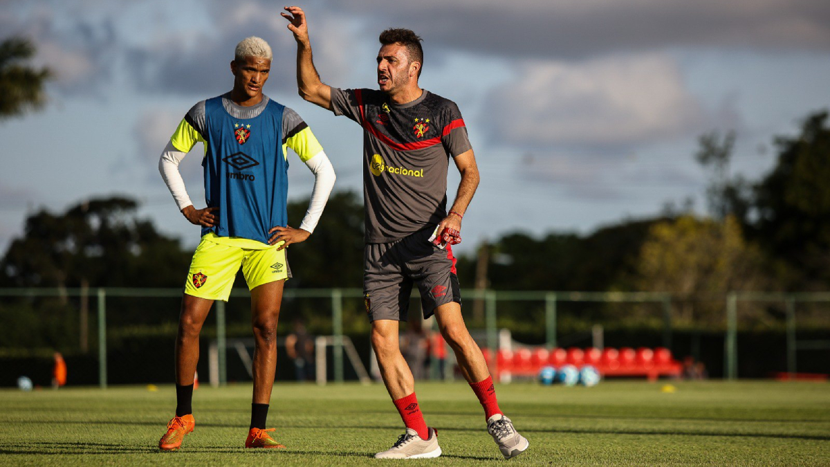 Comandados por Mariano Soso, Sport inicia pré-temporada no CT com alguns reforços presentes; confira os nomes