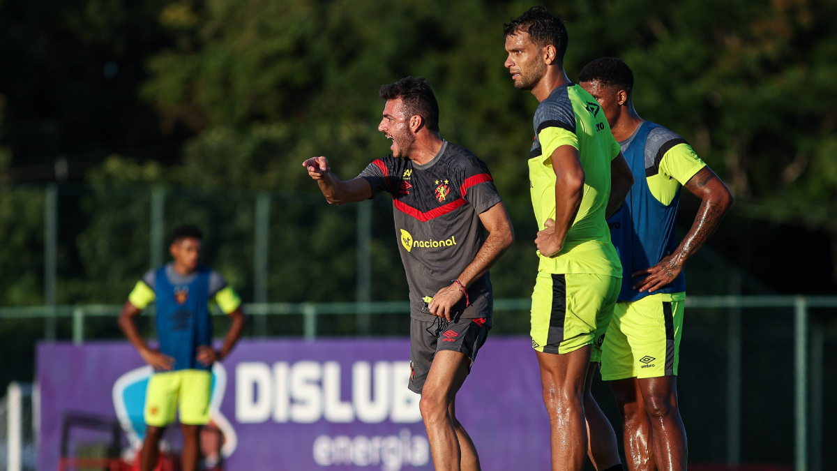 Rafael Thyere destaca intensidade na pré-temporada do Sport com Mariano Soso: “Deu para perceber no primeiro treino”