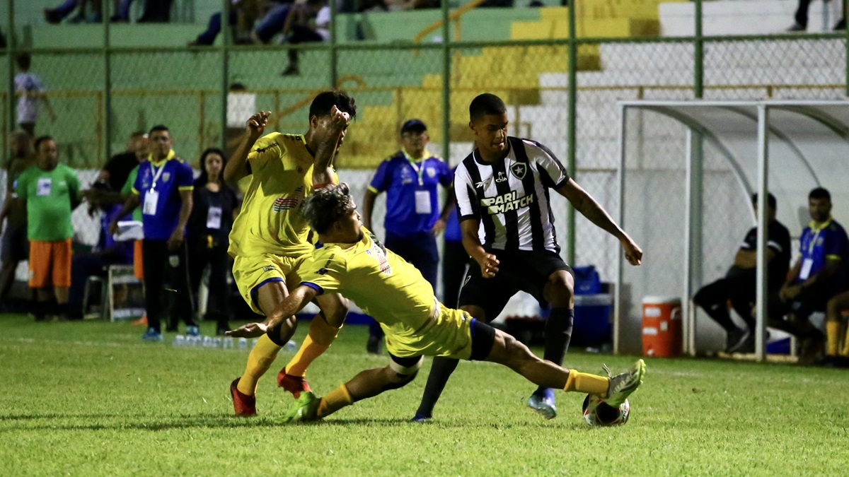 Tiradentes Pi Perde Para O Botafogo Na Estreia Da Copinha Ne