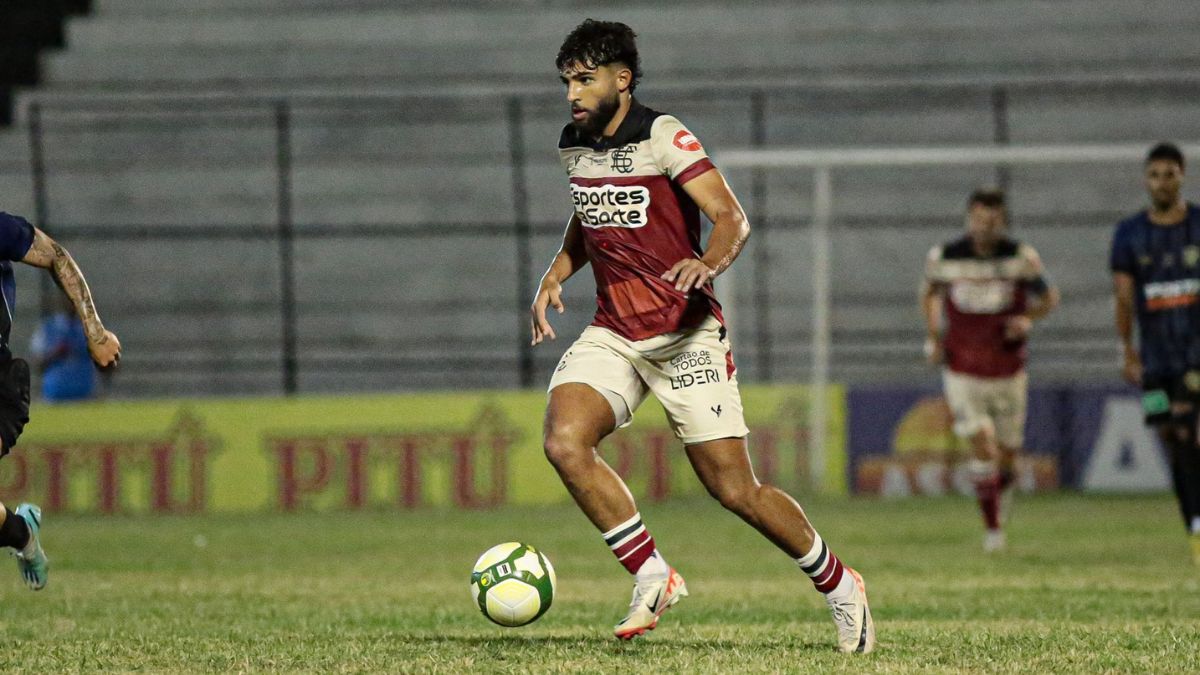 Juan Tavares ressalta ‘amadurecimento’ do Santa Cruz no Pernambucano e celebra harmonia no elenco