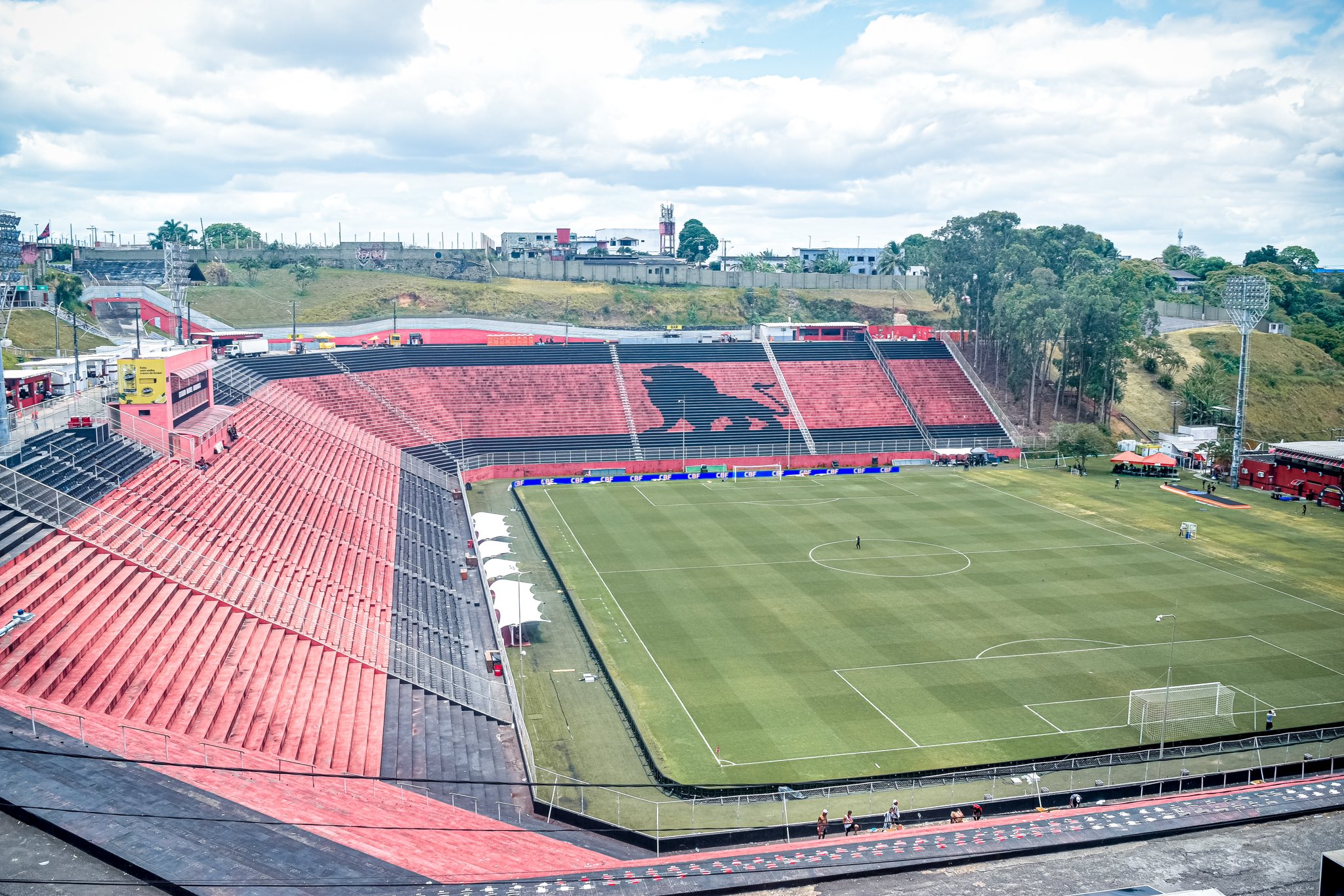 Barradão é liberado e Vitória estreia em seu estádio contra o Bahia de Feira neste sábado