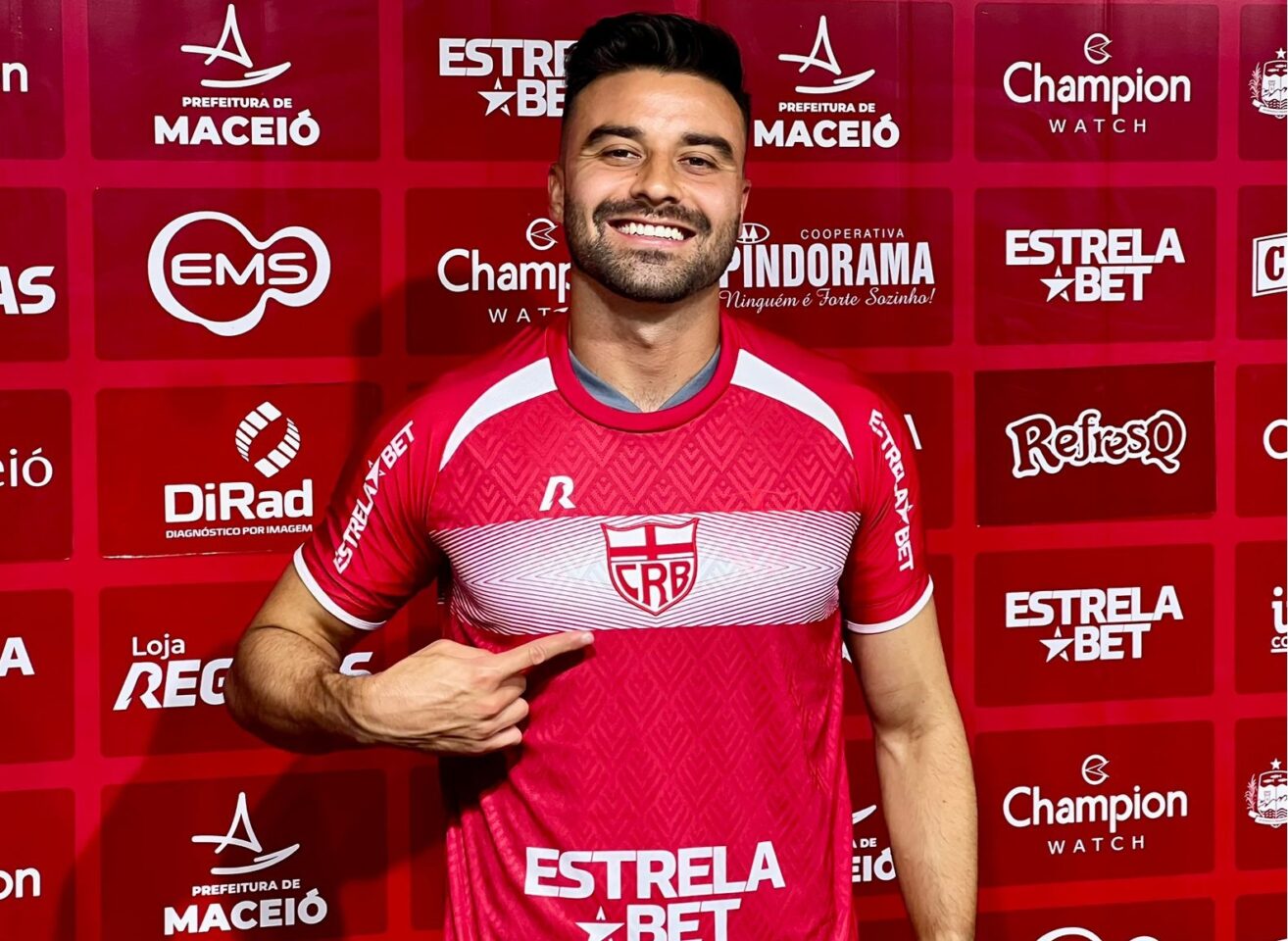 Matheus Albino fala sobre disputa por posição e destaca que o CRB tem "obrigação" de conquistar o tricampeonato no Alagoano 1 Matheus Albino - Goleiro - CRB