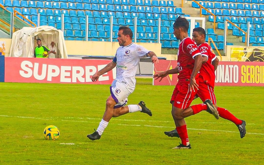 Falcon vence Sergipe e sobe na classificação do Campeonato Sergipano