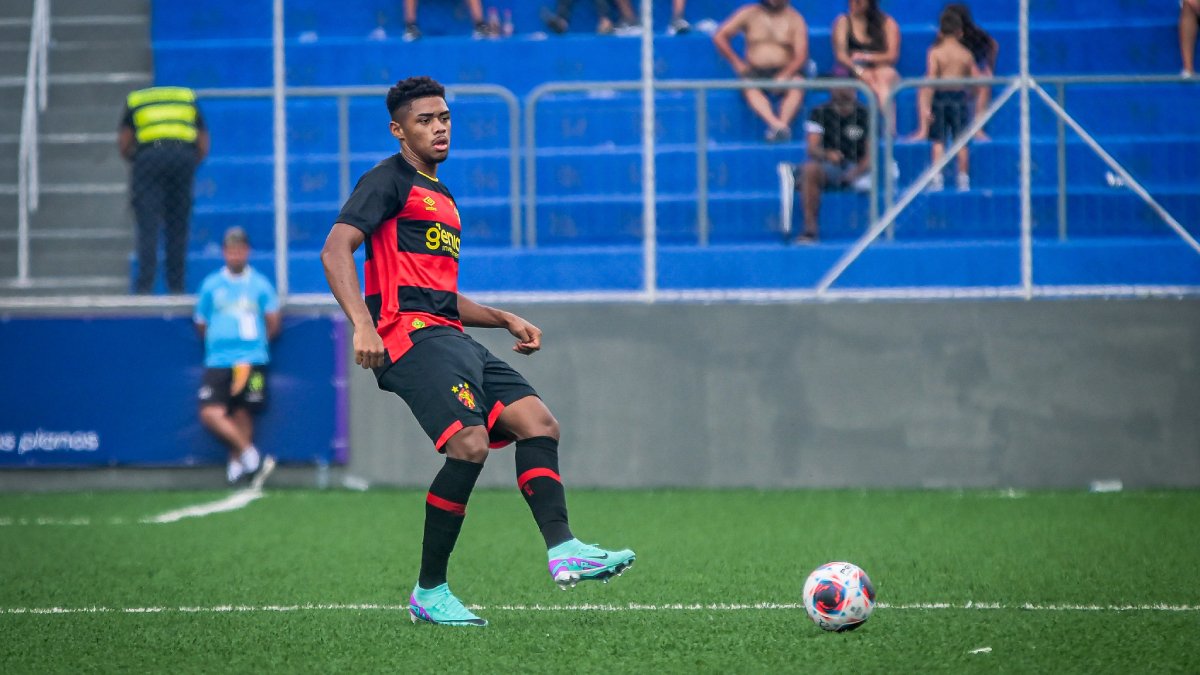 Petrolina demonstra interesse em Victor Gabriel, lateral-esquerdo do Sport