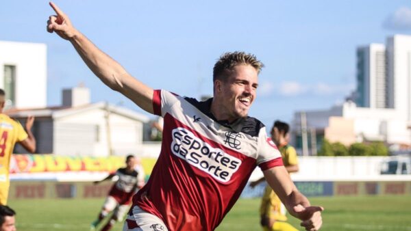 Santa Cruz estima data para retorno das atividades do time profissional 2 Matheus Melo abre o placar para o Santa Cruz contra o Petrolina