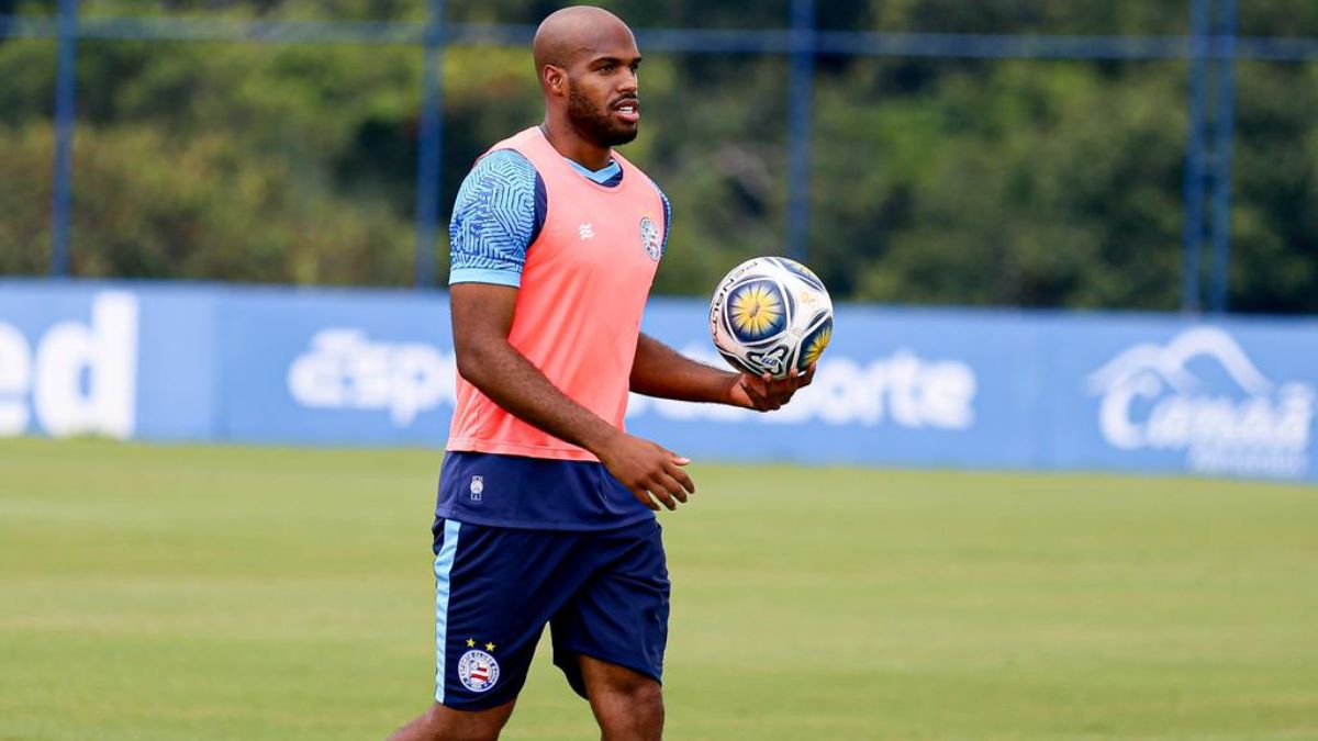Bahia anuncia a contratação do atacante colombiano Oscar Estupiñan