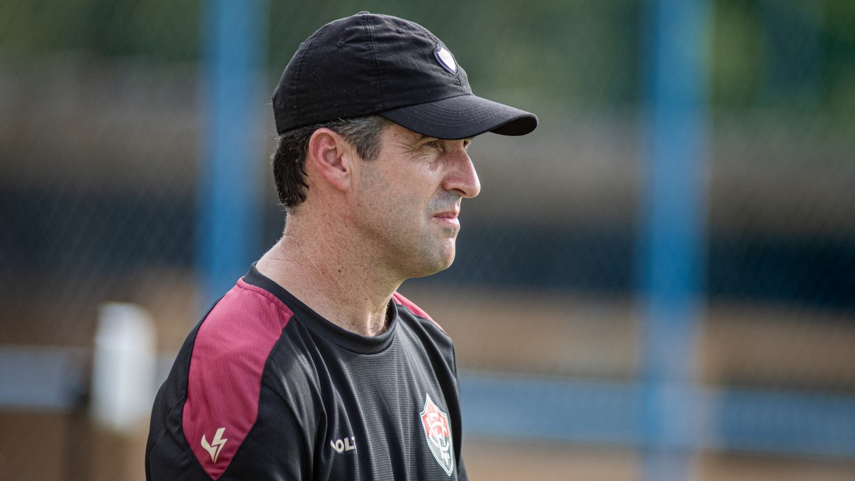 Léo Condé, técnico do Vitória