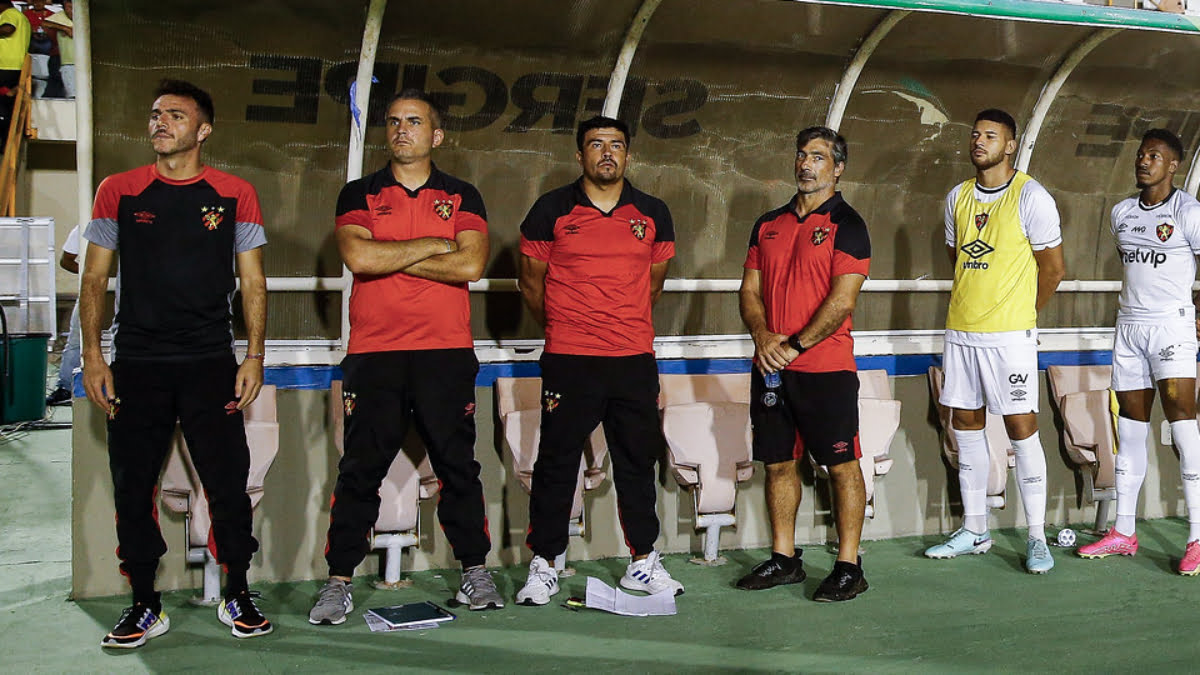 Sport: Mariano Soso dedica vitória sobre o Altos-PI ao zagueiro Renzo, fora da temporada por lesão no joelho
