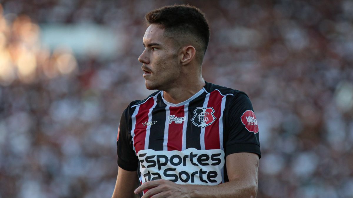 Caio Mello cita reconstrução do Santa Cruz como motivação a mais e ressalta importância da torcida: “Coisa de louco”