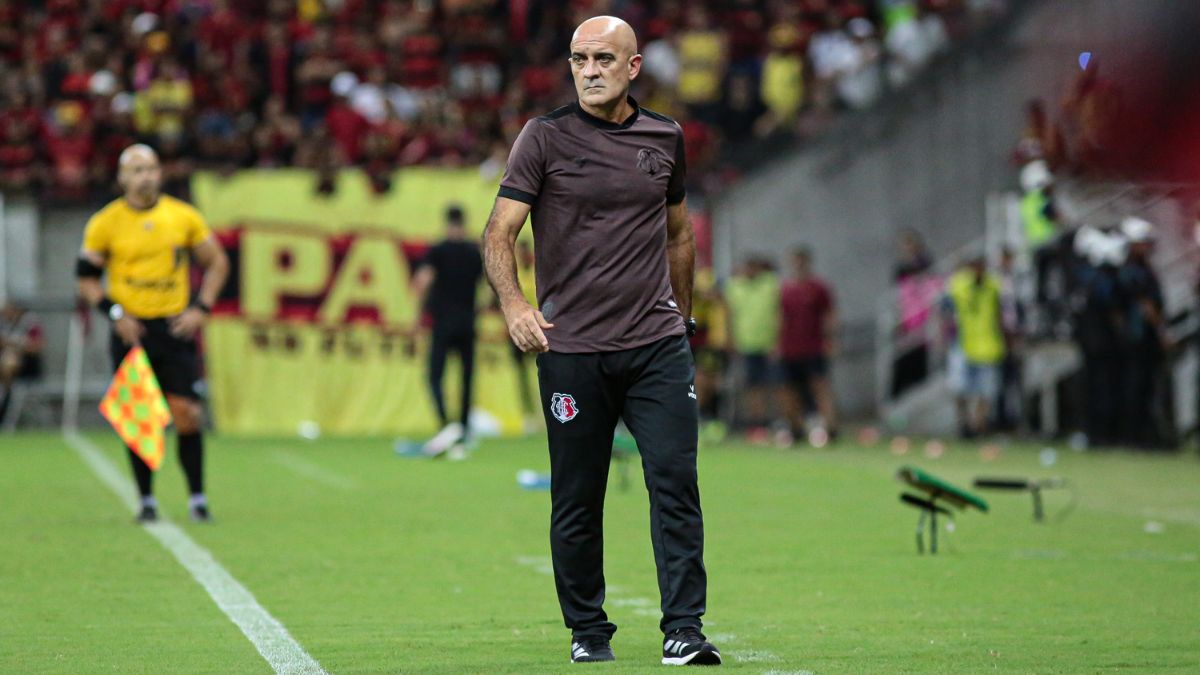 Itamar ressalta gratidão por trabalho realizado no Santa Cruz e enfatiza que prioridade é permanecer no clube