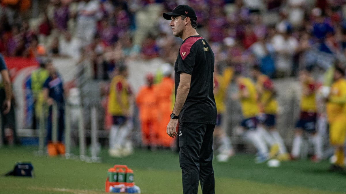 Léo Condé, técnico do Vitória