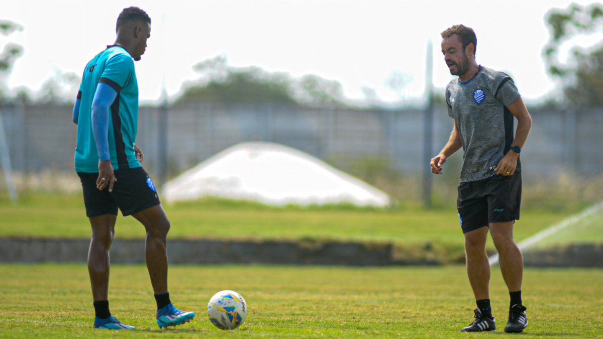Com vaga nas semis, CSA encerra preparação para jogo contra o Cruzeiro-AL
