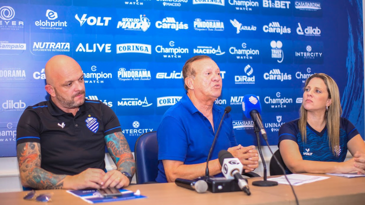 Bastidores políticos, transfer ban e tropeços em campo: o momento do CSA há pouco mais de um mês para a Série C