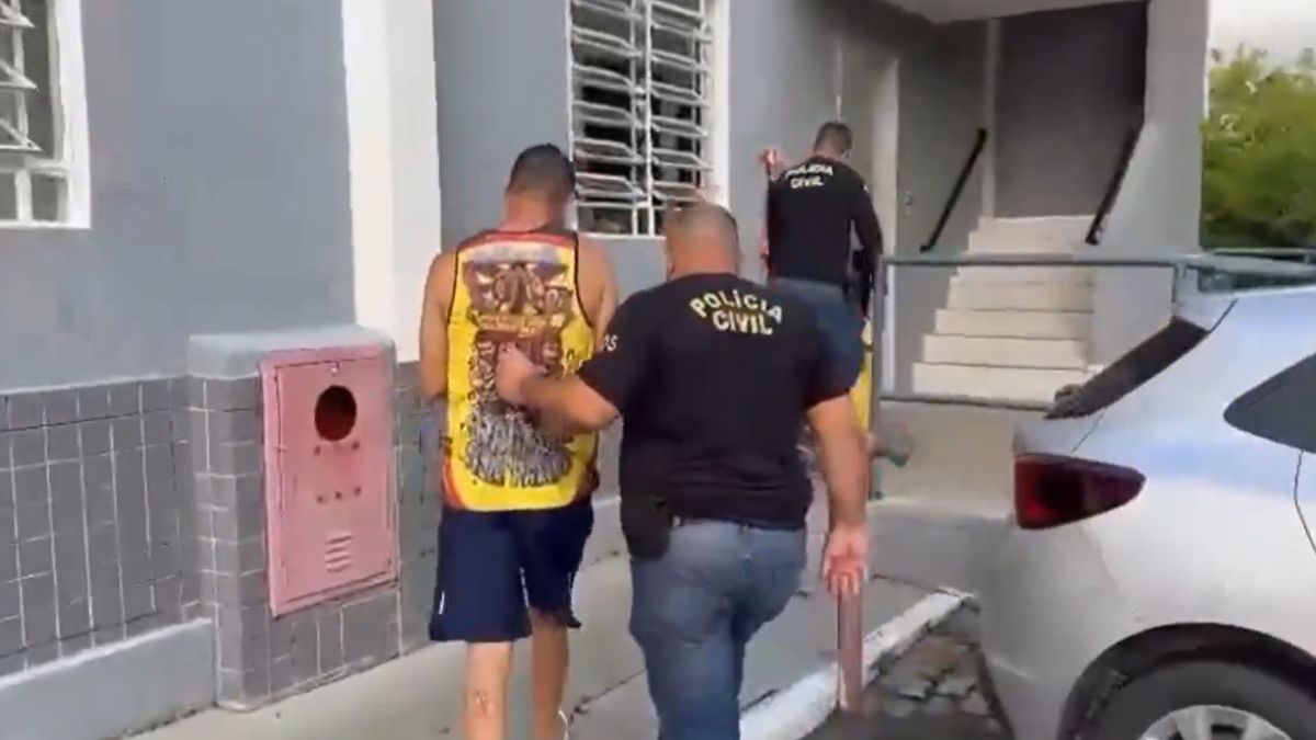 Polícia cumpre mandados de prisão contra suspeitos de ataque ao ônibus do Fortaleza