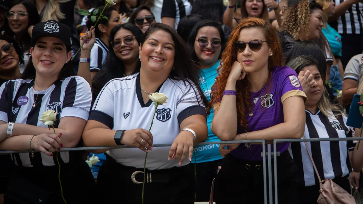 Em ação do Dia da Mulher, Ceará anuncia troca de ingressos por pacotes de absorventes em jogo contra o Bahia