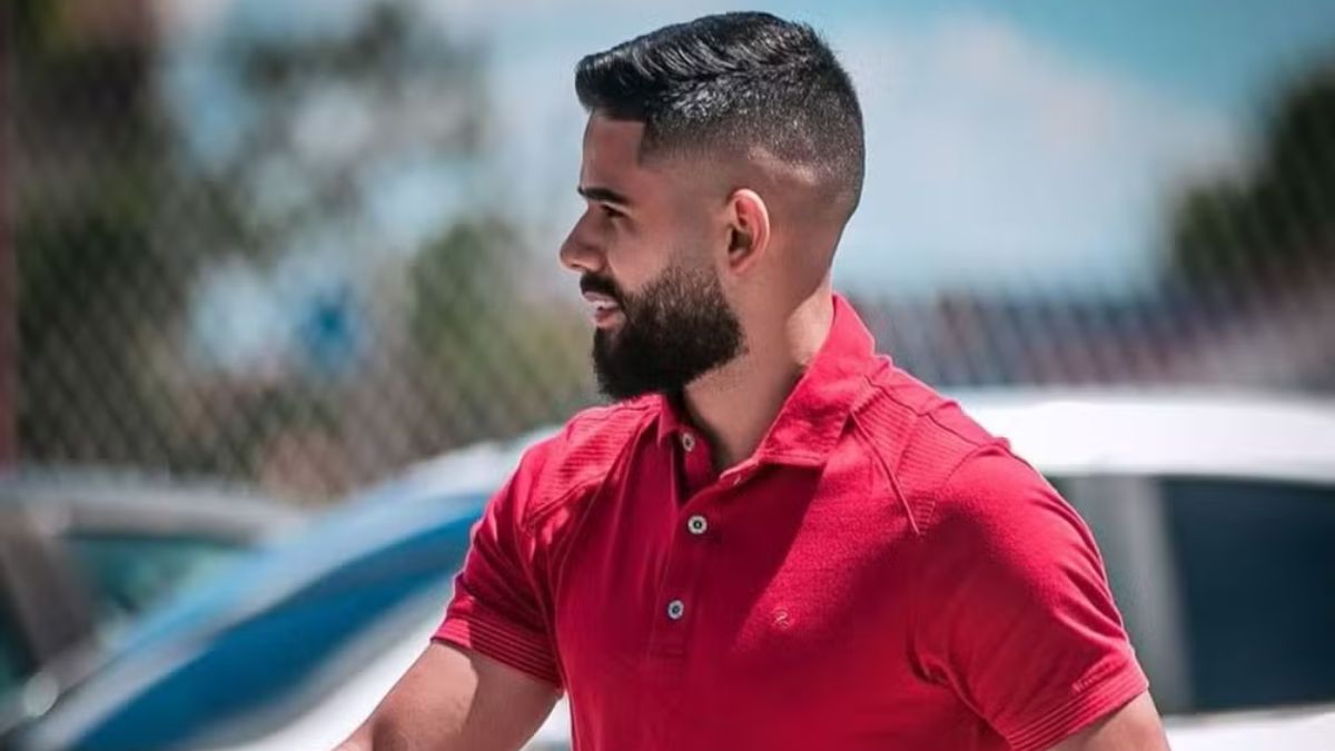 Esperando anúncio oficial do Fortaleza, Felipe Jonatan posta foto de sua chegada ao Pici