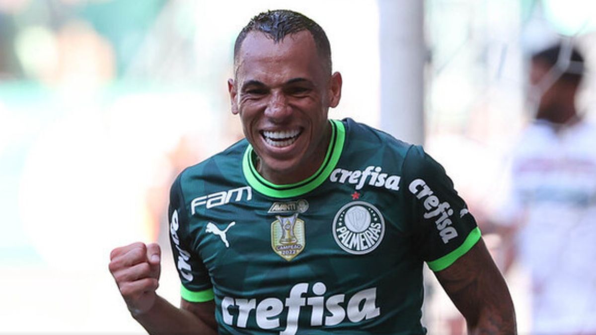 De saída do Palmeiras, atacante Breno Lopes é o novo contratado do Fortaleza