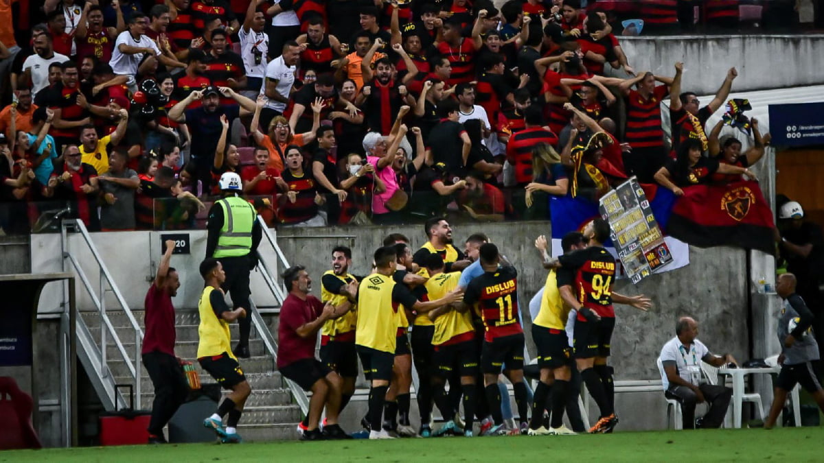 Com gol salvador de Rafael Thyere, Sport vence o Ceará e avança para a semifinal da Copa do Nordeste