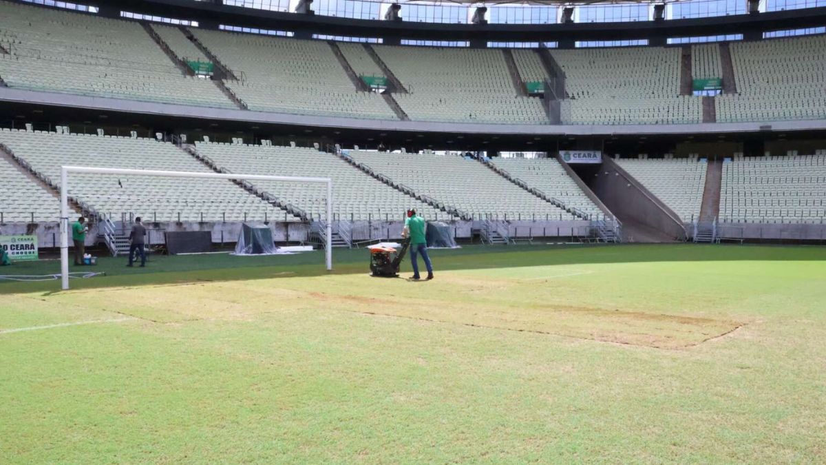 Governo do Ceará inicia obras para melhoria do gramado da Arena Castelão 1 Arena Castelão volta a passar por obras para melhoria do seu gramaado