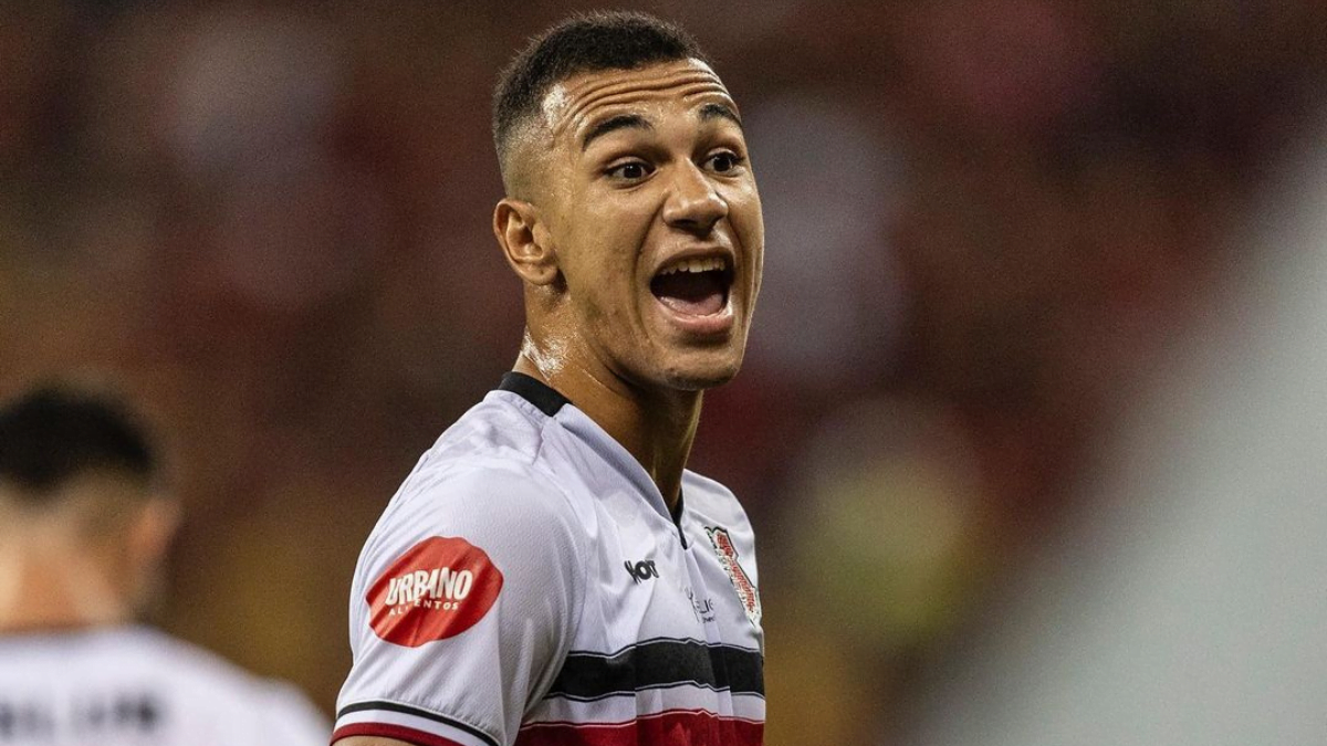 Santa Cruz se aproxima da renovação de contrato com jovem zagueiro Ruan Robert