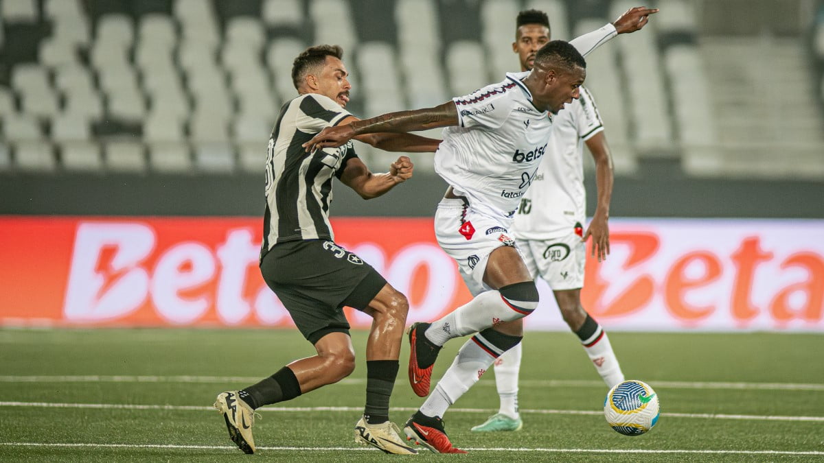 Dudu destaca postura do Vitória diante do Botafogo na Copa do Brasil: “Vamos em busca da classificação”