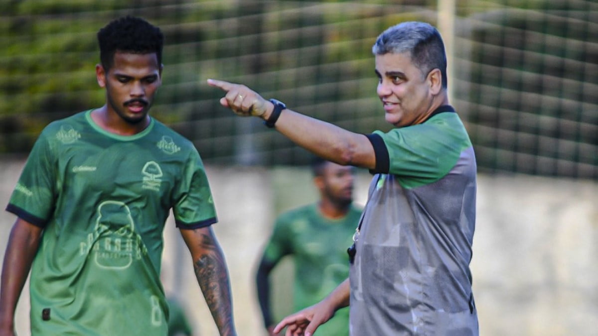 “Conseguimos organizar e sair da lanterna para a 12ª colocação”, diz Marcelo Cabo sobre recuperação do Floresta na Série C