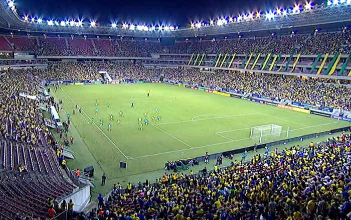 Com recorde de público no Nordeste, Seleção Feminina goleia em amistoso na Arena PE