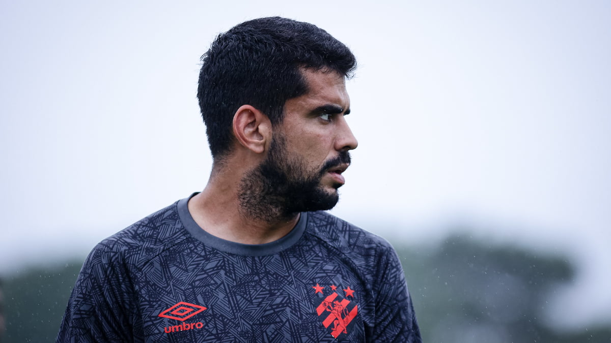 Suspensos, Fabricio Domínguez e Zé Roberto desfalcam o Sport contra o Ceará, pela Série B; Felipe retorna