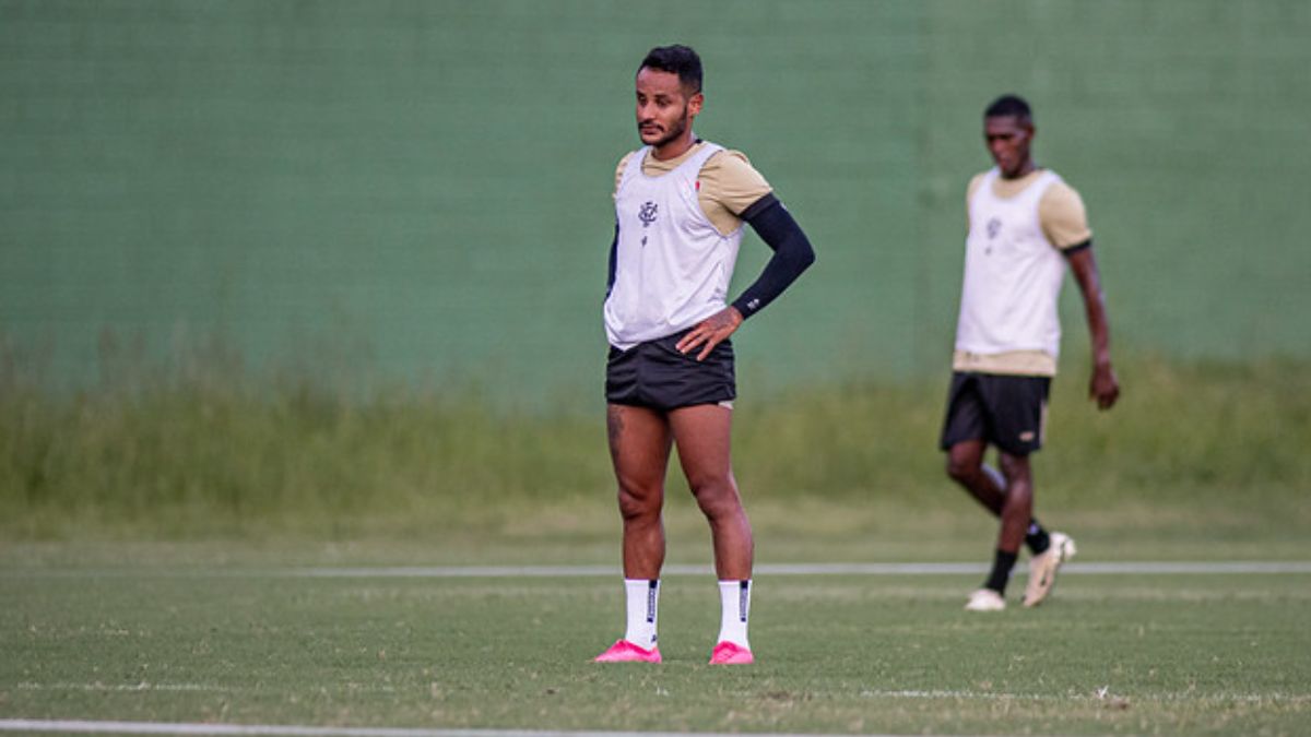 Vitória ganha retornos de Iury Castilho e Mateus Gonçalves para encarar o Internacional