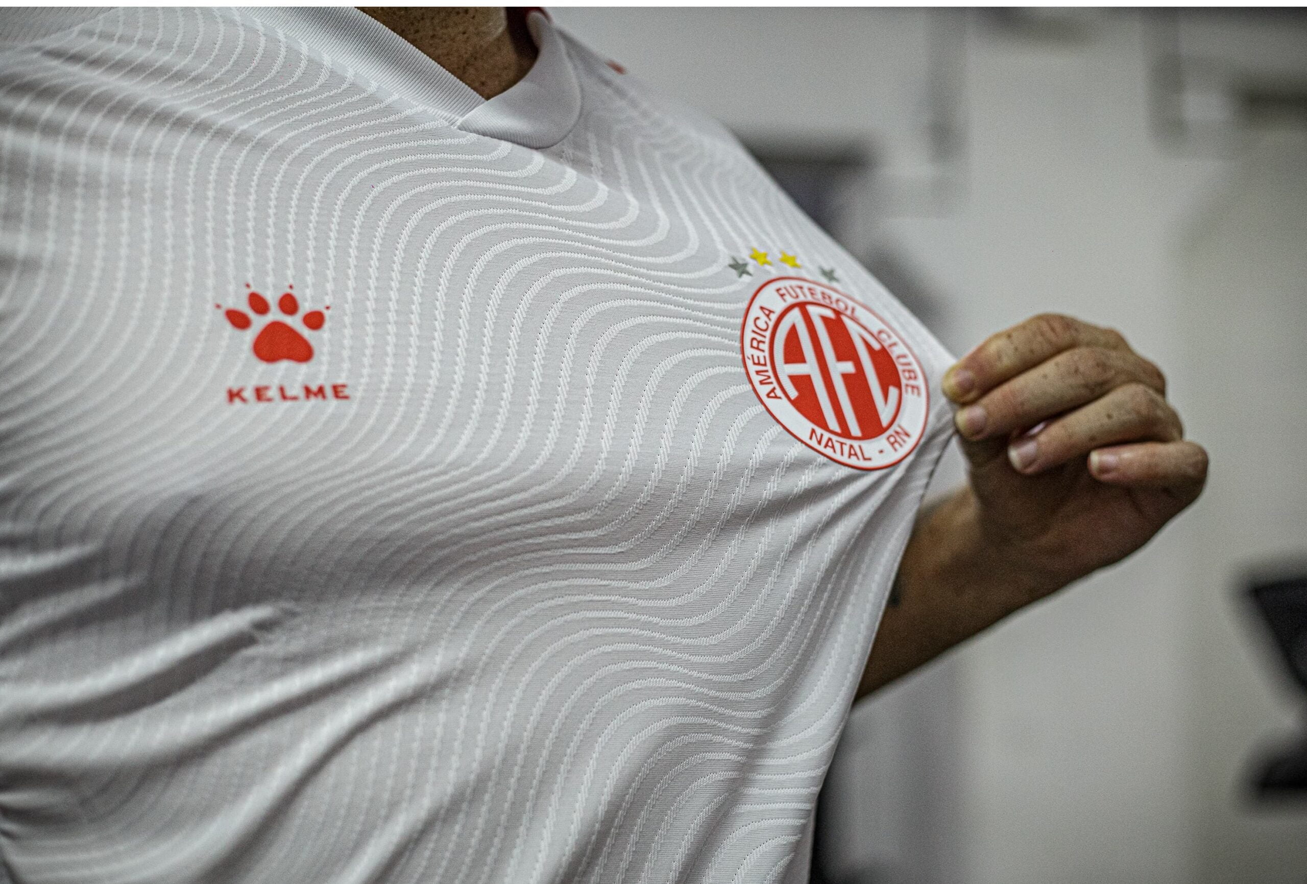América-RN lança uniforme número 2 para a temporada; veja vídeo