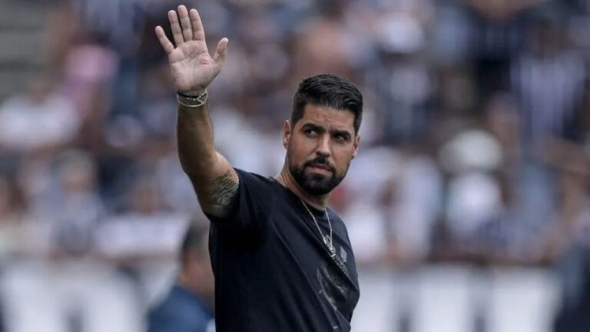 Próximo adversário do Vitória na Série A, Corinthians demite técnico António Oliveira