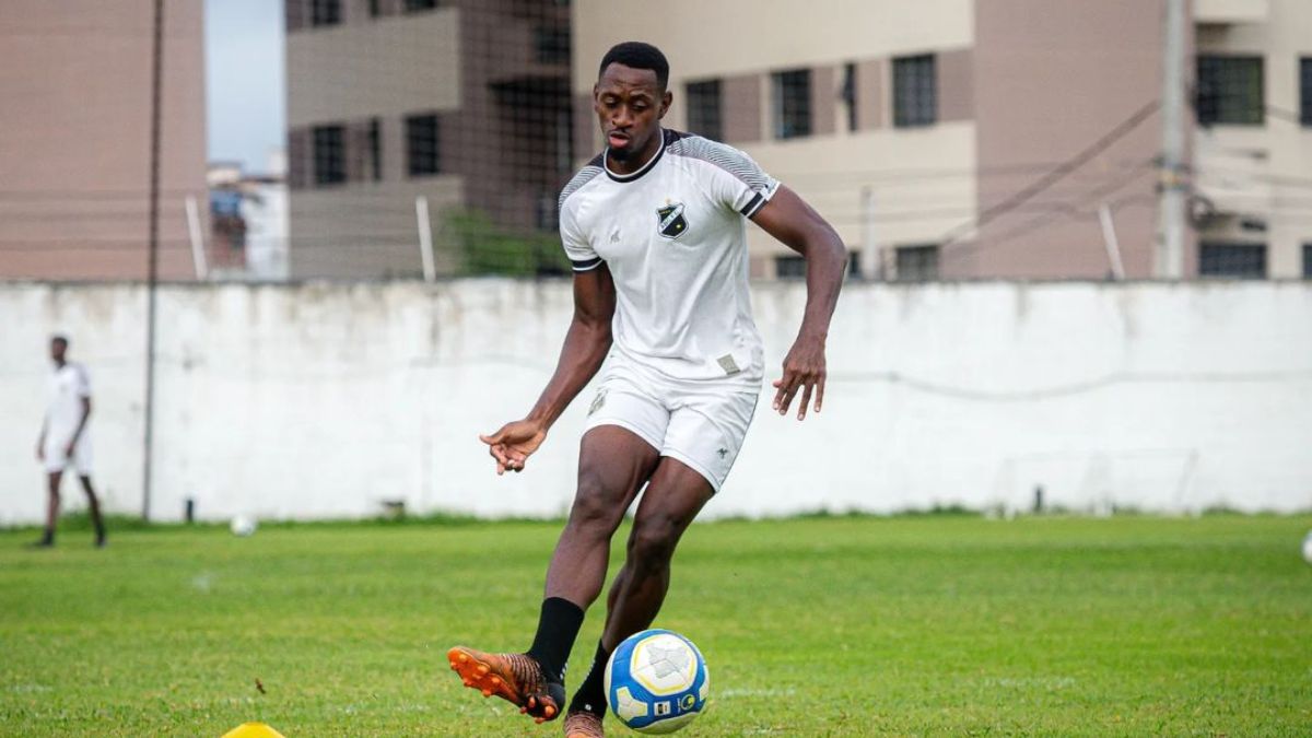 Lesionado, volante Matheus Blade desfalca o ABC contra o CSA