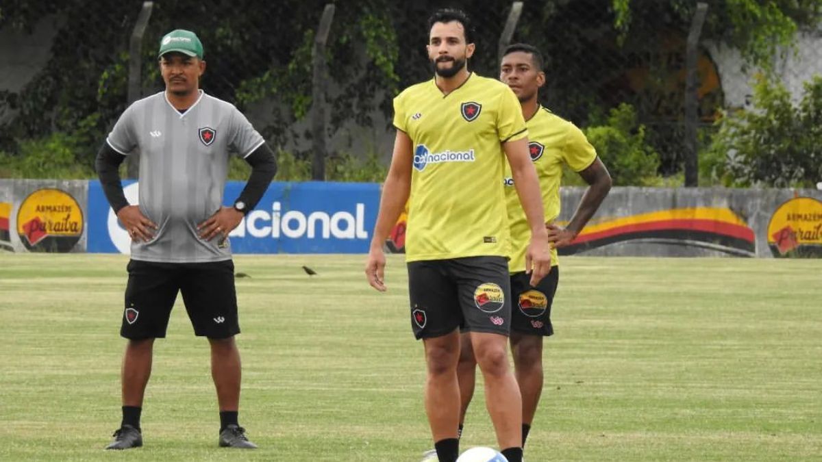 Henrique Dourado fala em ‘missão difícil’ do Botafogo-PB contra o São Bernardo e pede: “Foco total”