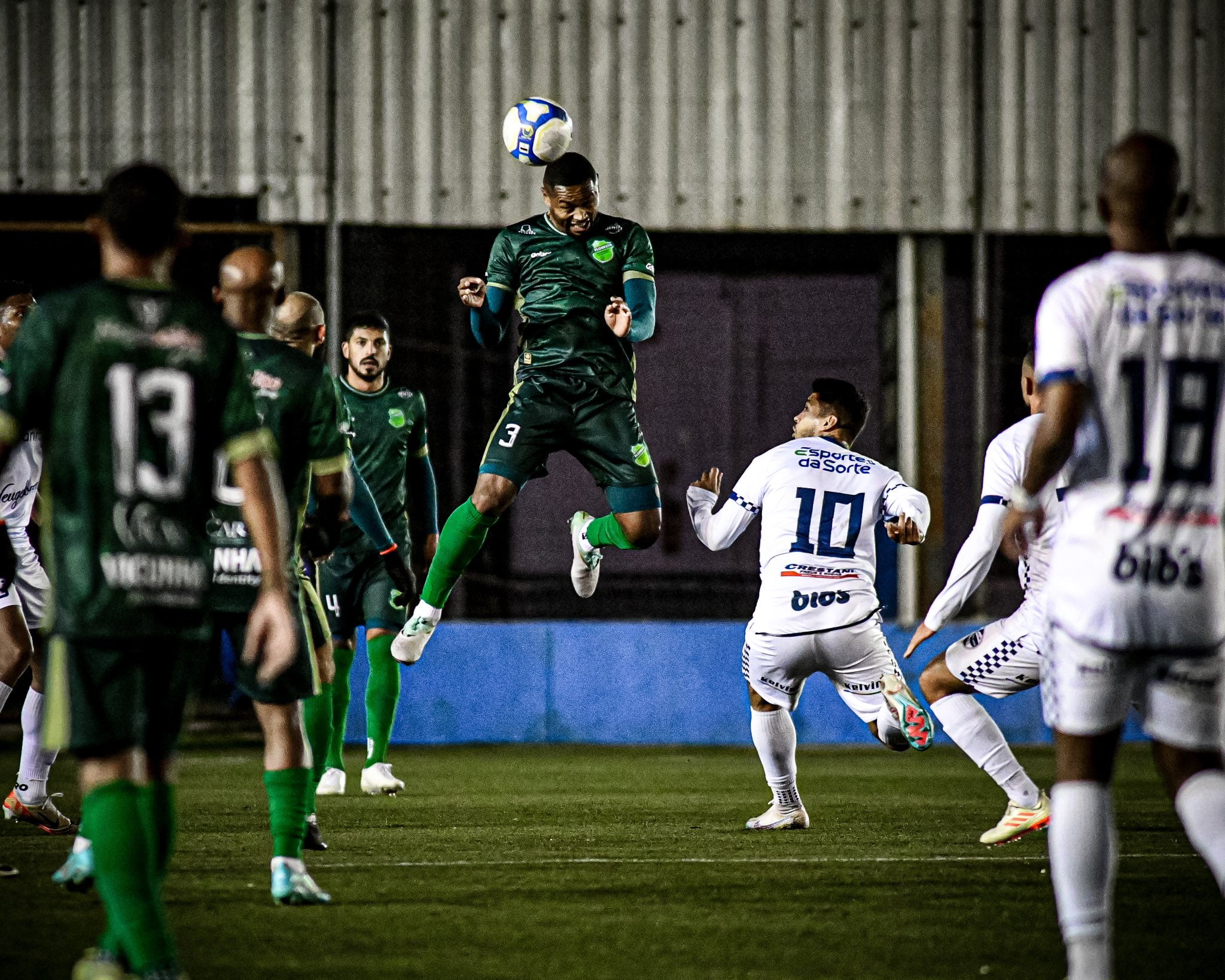 Em jogo disputado e com várias chances criadas, Floresta empata com o São José fora de casa pela Série C