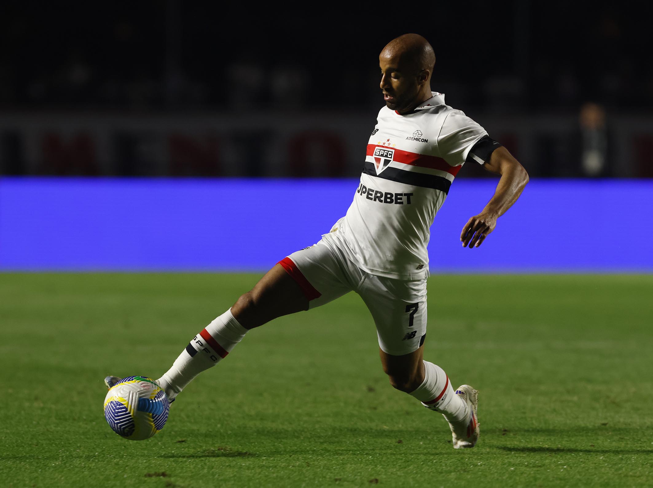 Lucas Moura desfalca o São Paulo contra o Náutico, nos Aflitos, pela Copa do Brasil