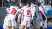 Time do Vitória reunido antes de jogo contra o Grêmio, pela Série A do Brasileirão