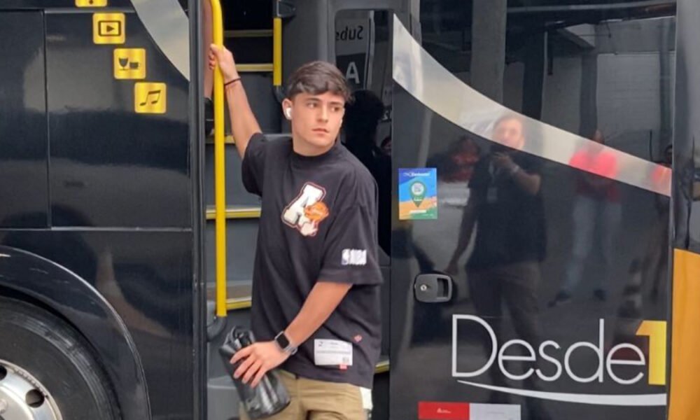 Sport Lenny Lobato marca presença na Arena