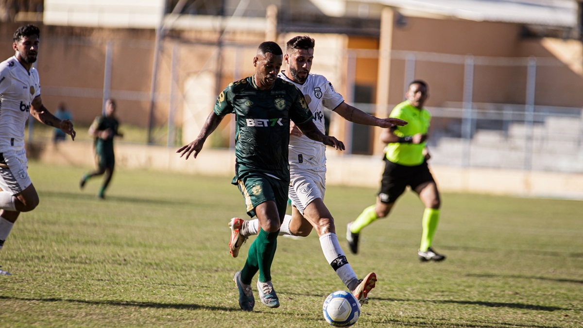 Treze vence Altos fora de casa no jogo de ida das oitavas da Série D