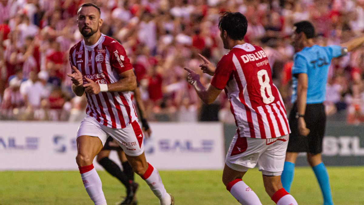 Com artilheiro e segundo melhor ataque da Série C, Náutico aposta em boa fase do setor ofensivo para superar o Londrina