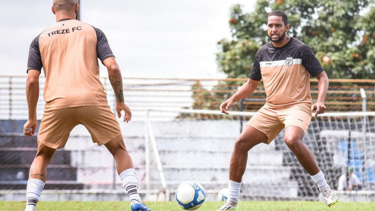 Por expulsão no jogo de ida, zagueiro Arthur desfalca o Treze no duelo de volta contra o Itabaiana, pelas quartas da Série D