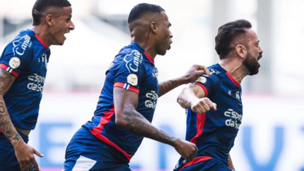 Bahia vence Vitória pela Série A.