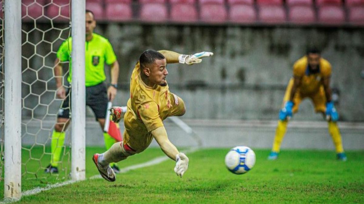 Renan Bragança, goleiro do América-RN