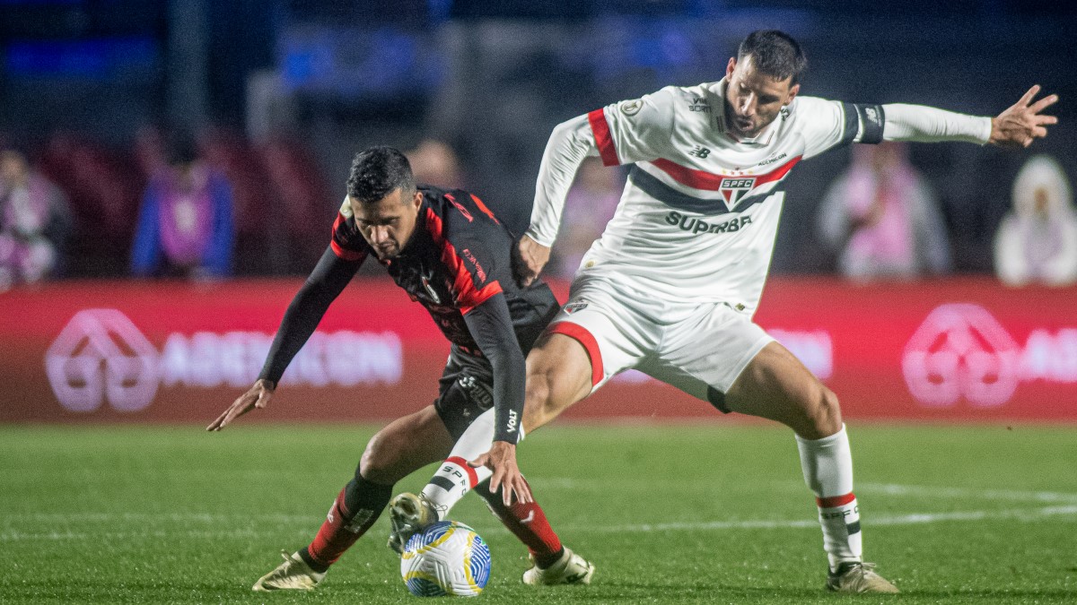 Vitória perde do São Paulo e termina rodada no Z-4 da Série A