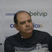 Waguinho Dias, técnico do Treze